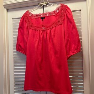 Talbots NWT Magenta Pink Lace Trim Top